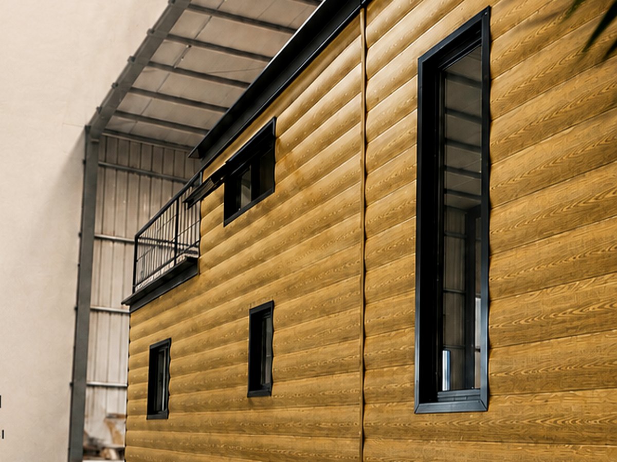 Kütük Görünümlü Dış Cephe Lambiri — Hardal Sarı — Kalvia panel & lambri